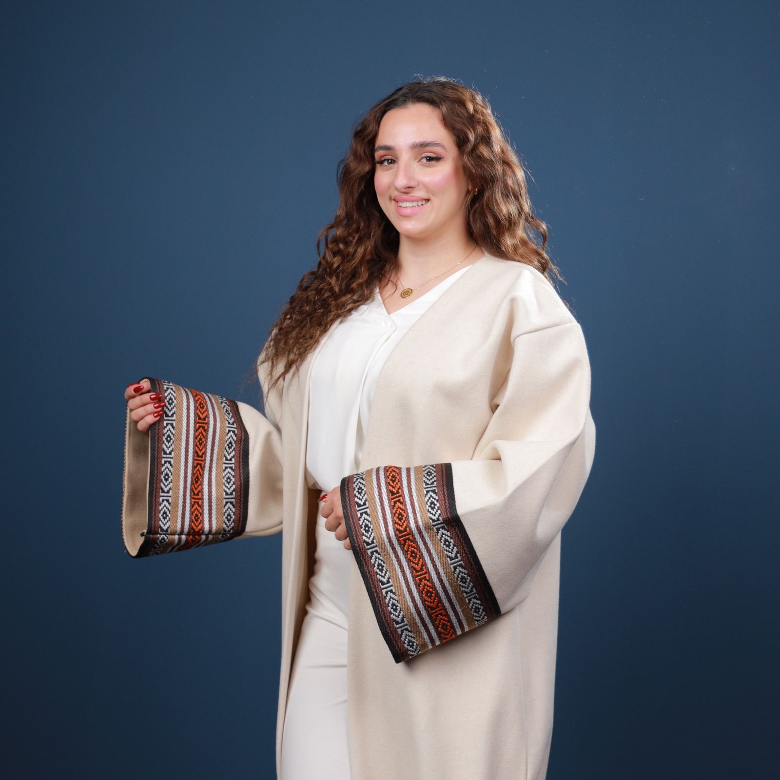 Embroidered Beige Bisht - Image 4